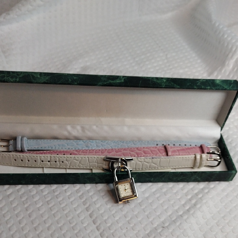 Suzanne Somers Padlock Watch With Three Interchangeable Bands RARE FIND